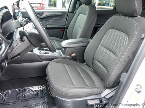 Used 2025 Ford Escape Active FWD image 8