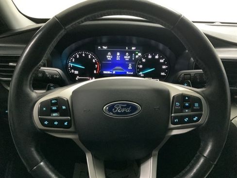 Used 2021 Ford Explorer XLT w/ Equipment Group 202A AWD/4WD image 24