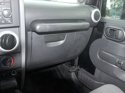 Used 2008 Jeep Wrangler Sahara w/ PWR Convenience Group AWD/4WD image 29