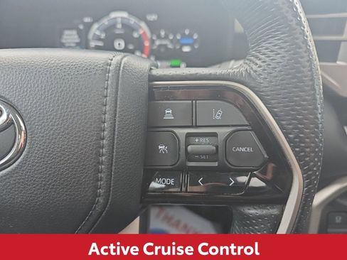 Used 2024 Toyota Sequoia Limited image 29