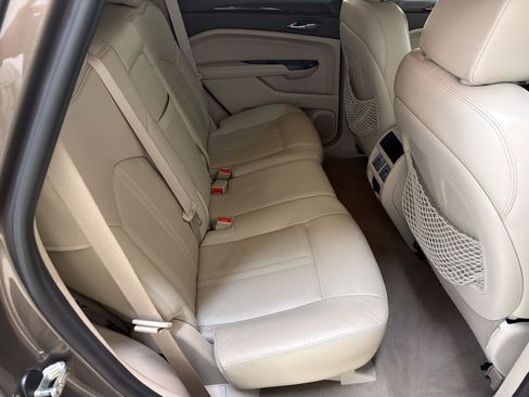 Used 2015 Cadillac SRX Luxury w/ Driver Awareness Package FWD image 27