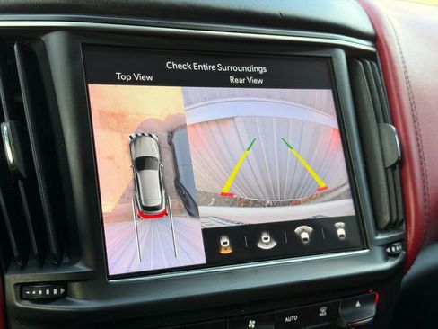 Used 2022 Maserati Levante GT image 32