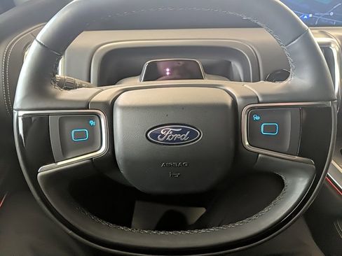 Certified 2025 Ford Expedition Max Platinum image 20