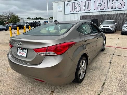 Used 2013 Hyundai Elantra GLS w/ Preferred Pkg FWD image 10