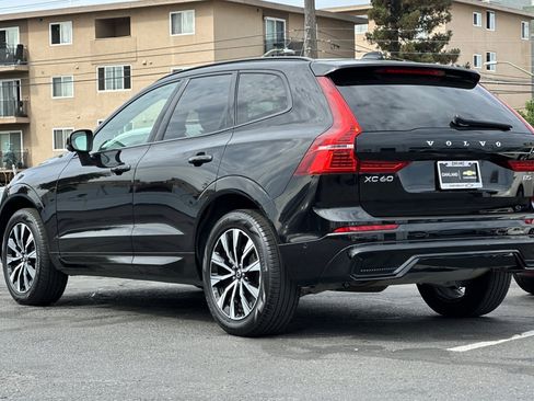 Used 2025 Volvo XC60 B5 Plus image 6