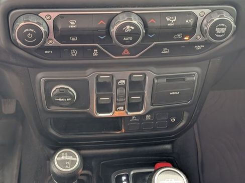 Used 2020 Jeep Gladiator Sport w/ Quick Order Package 24S AWD/4WD image 20