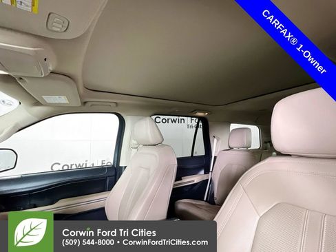 Used 2024 Ford Expedition Limited image 27