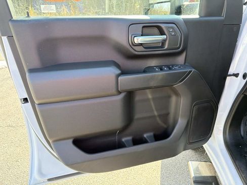 Used 2024 GMC Sierra 2500 Pro w/ Convenience Package image 20