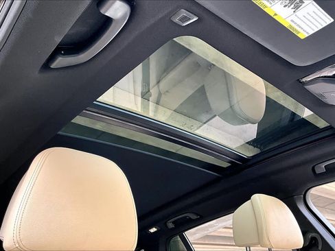 Used 2022 BMW X5 sDrive40i w/ Premium Package image 14