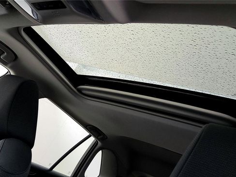 Used 2025 Toyota RAV4 XLE w/ Convenience Package image 23