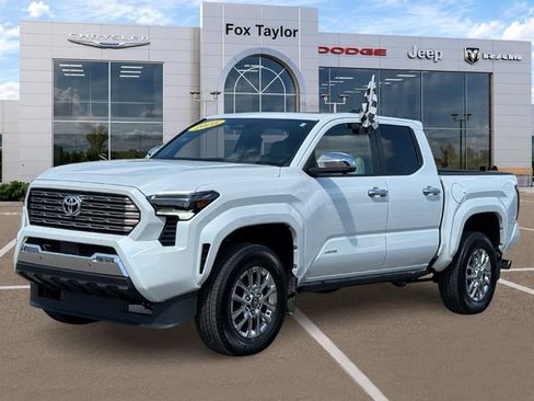 Used 2025 Toyota Tacoma Limited AWD/4WD image 1