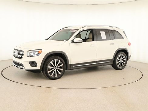 Used 2021 Mercedes-Benz GLB 250 image 13