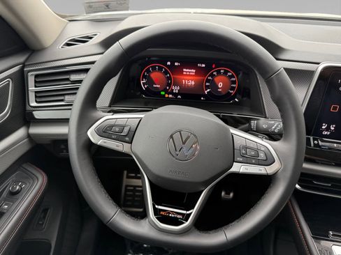 New 2026 Volkswagen Atlas Peak Edition image 12