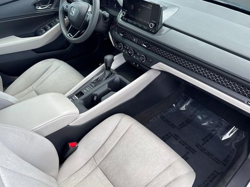 Certified 2024 Honda Accord EX image 31