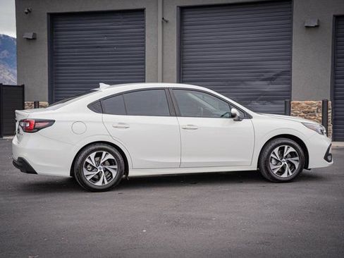 Used 2024 Subaru Legacy Premium AWD/4WD image 7