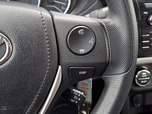 Used 2014 Toyota Corolla LE image 24