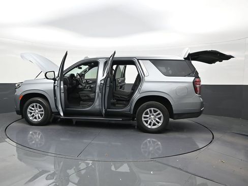 Used 2024 Chevrolet Tahoe LS RWD image 30