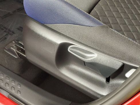 Certified 2022 Toyota C-HR XLE image 20