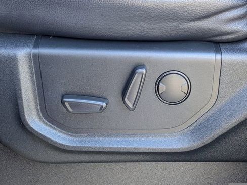 Used 2020 Ford Expedition XLT w/ Equipment Group 202A image 19