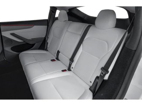 Used 2026 Tesla Model Y 2WD image 14