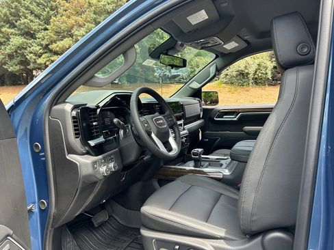 New 2026 GMC Sierra 1500 Elevation w/ Elevation Premium Package AWD/4WD image 44