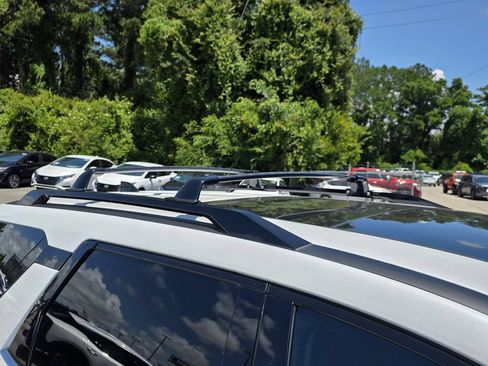 New 2026 Nissan Pathfinder SV w/ SV Premium Package FWD image 34