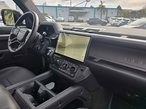 New 2026 Land Rover Defender 110 OCTA image 12