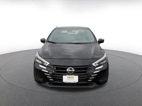 Used 2025 Nissan Versa SV image 4