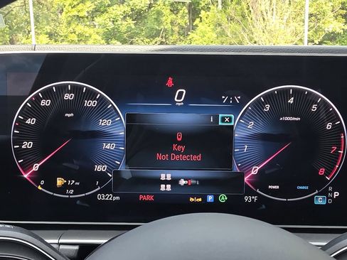 Used 2024 Mercedes-Benz GLS 450 4MATIC image 10