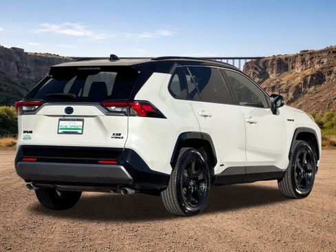 Used 2019 Toyota RAV4 XSE image 3