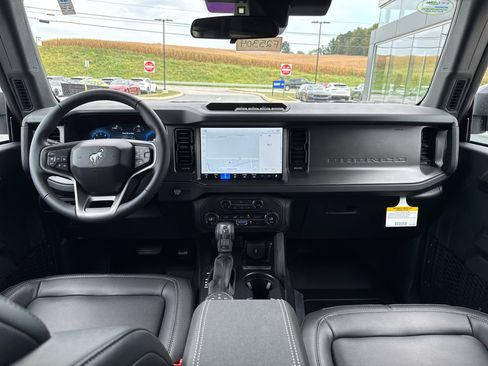 New 2025 Ford Bronco Big Bend w/ Black Diamond Package image 4