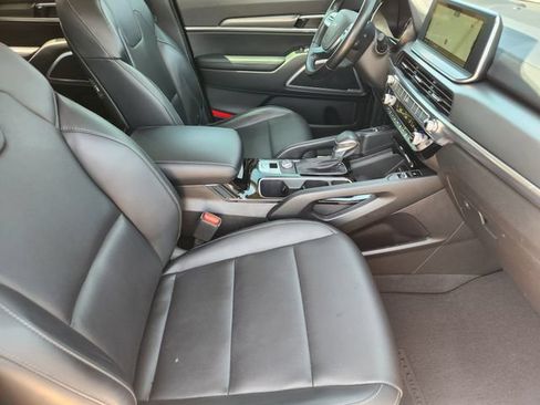 Used 2022 Kia Telluride S FWD image 13