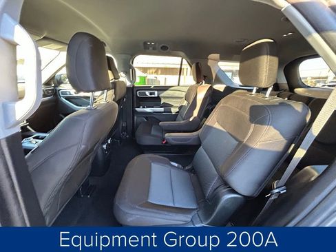 Used 2022 Ford Explorer XLT image 18