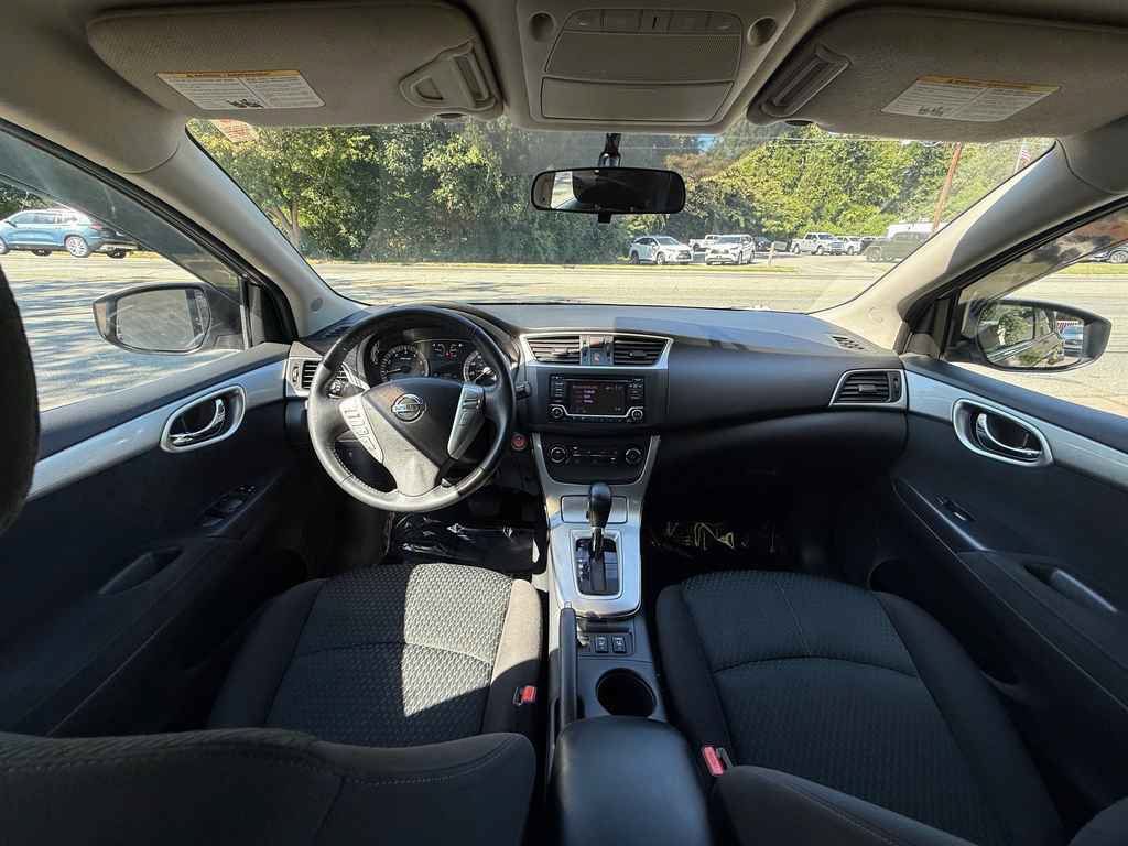 Used 2015 Nissan Sentra SR FWD image 14
