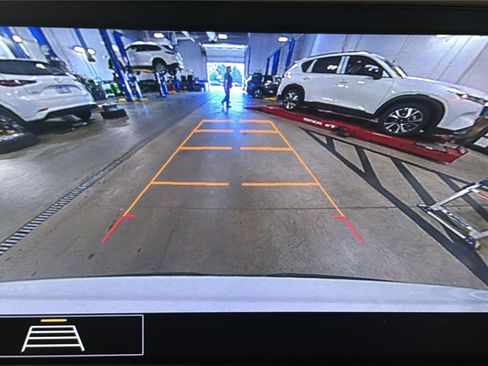 Used 2020 GMC Acadia SLT w/ Driver Alert Package II image 22