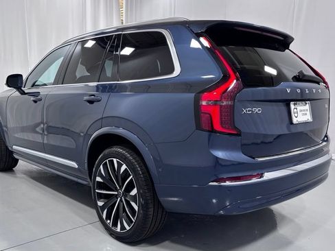 Certified 2026 Volvo XC90 B6 Plus AWD/4WD image 8