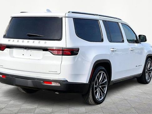 Used 2022 Jeep Wagoneer Series III w/ Premium Group I image 5