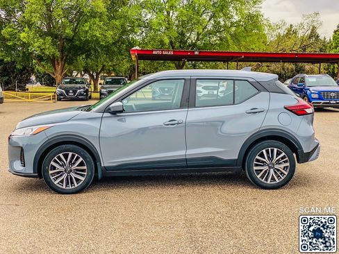 Used 2024 Nissan Kicks SV FWD image 5