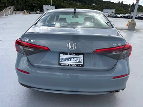 Used 2023 Honda Civic Sport image 4