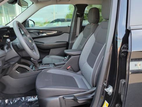Used 2025 Chevrolet TrailBlazer LT FWD image 14