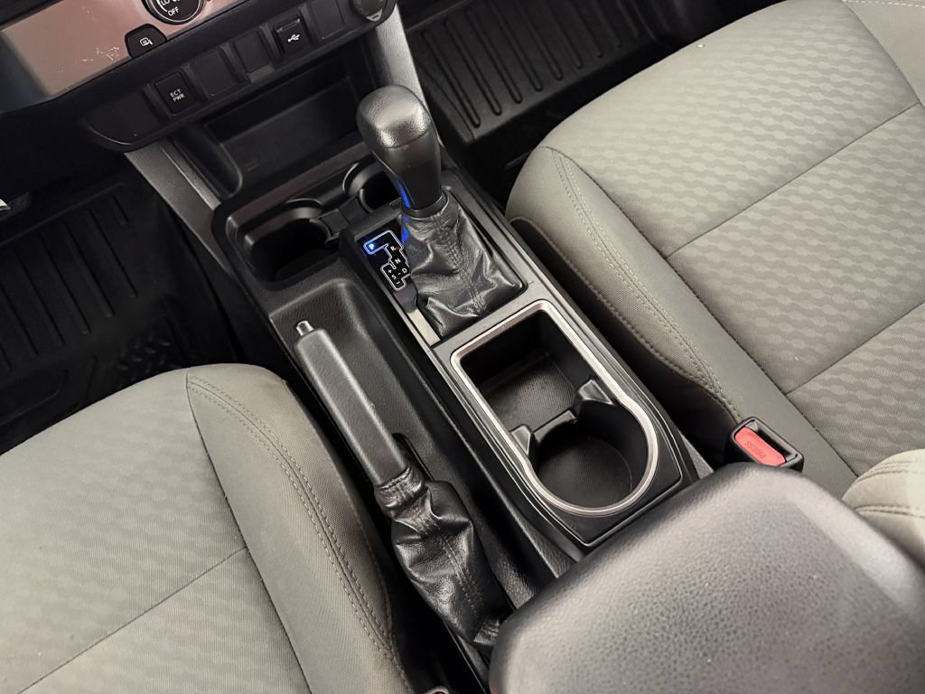 Used 2020 Toyota Tacoma SR RWD image 22