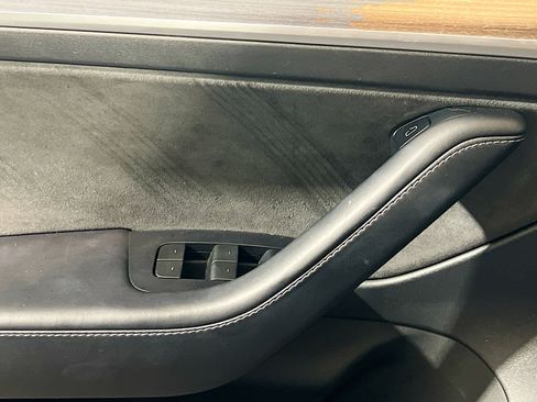 Used 2023 Tesla Model 3 Standard Range RWD image 14