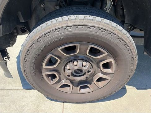 Used 2025 Ford F250 Platinum AWD/4WD image 5