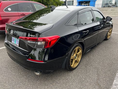Used 2024 Honda Civic Sport image 4