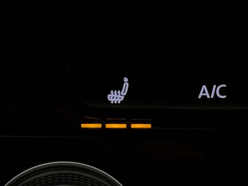 Used 2023 Volkswagen Taos SE w/ Panoramic Sunroof Package image 20