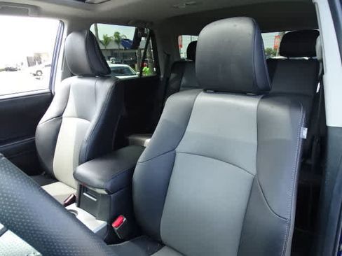 Used 2021 Toyota 4Runner SR5 Premium w/ Moonroof Package RWD image 19