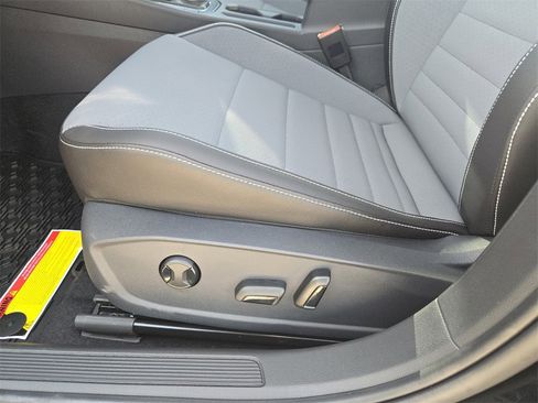 New 2026 Volkswagen Jetta SE image 18