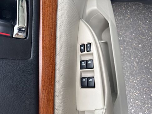 Used 2014 Subaru Outback 3.6R Limited image 18