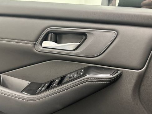 New 2026 Nissan Rogue Dark Armor AWD/4WD image 17