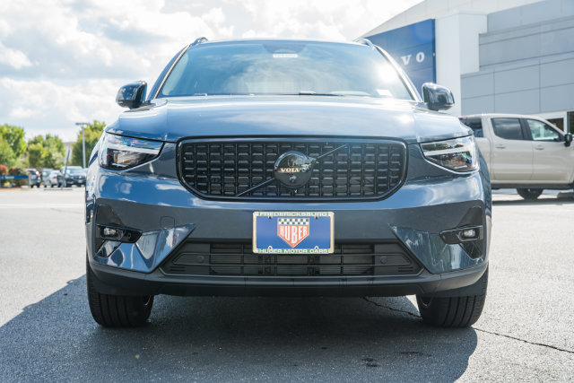 New 2026 Volvo XC40 B5 Ultra w/ Protection Package Premier AWD/4WD image 2